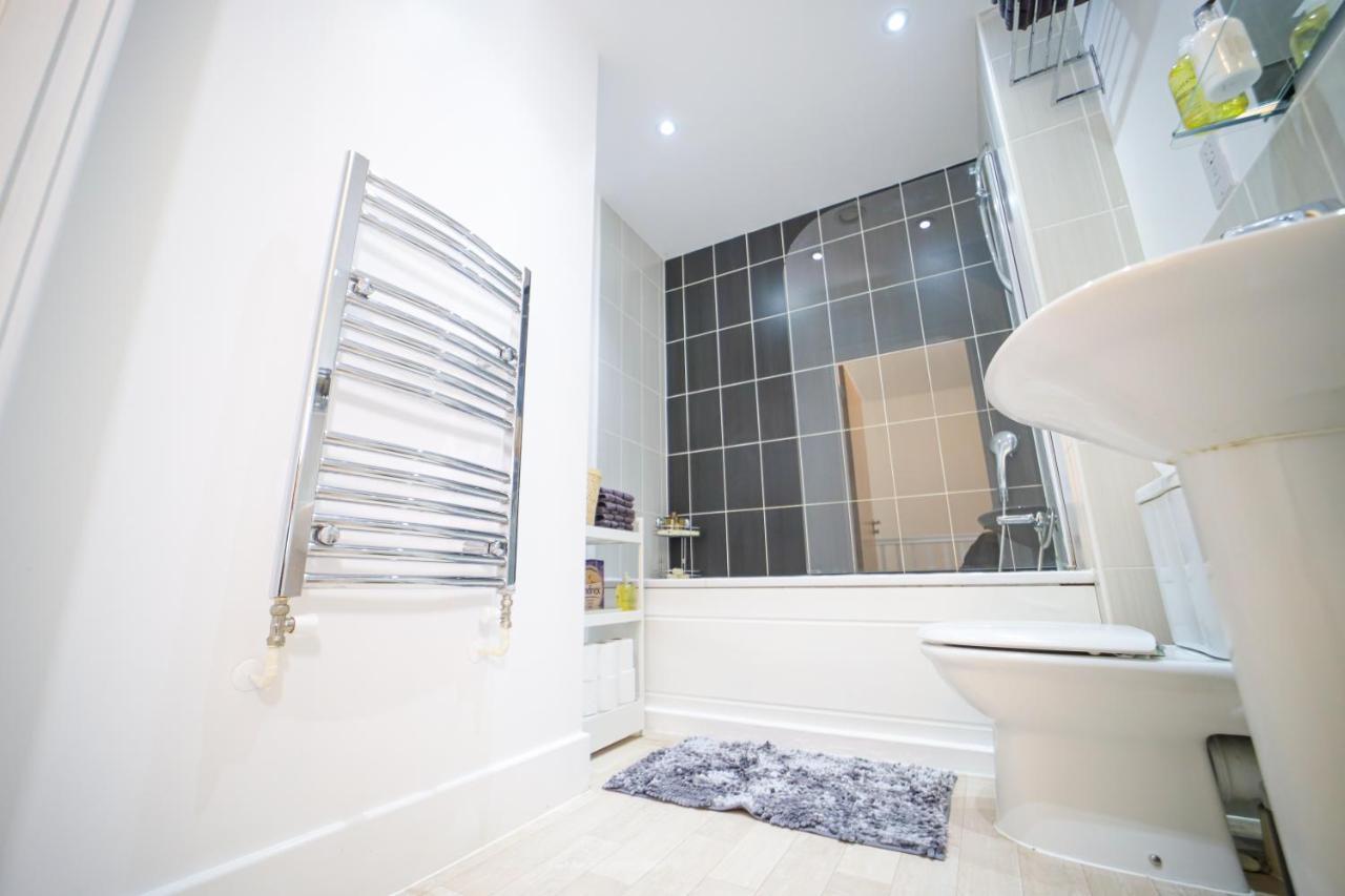 3 Bedroom House In Birmingham City Centre - Sleeps 6 Zewnętrze zdjęcie